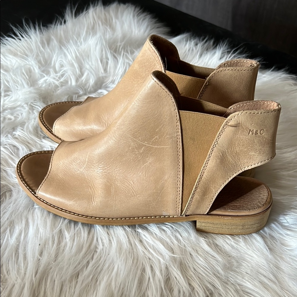 Musse & cloud beige leather sandals with heel strap slip on size 40 EU
